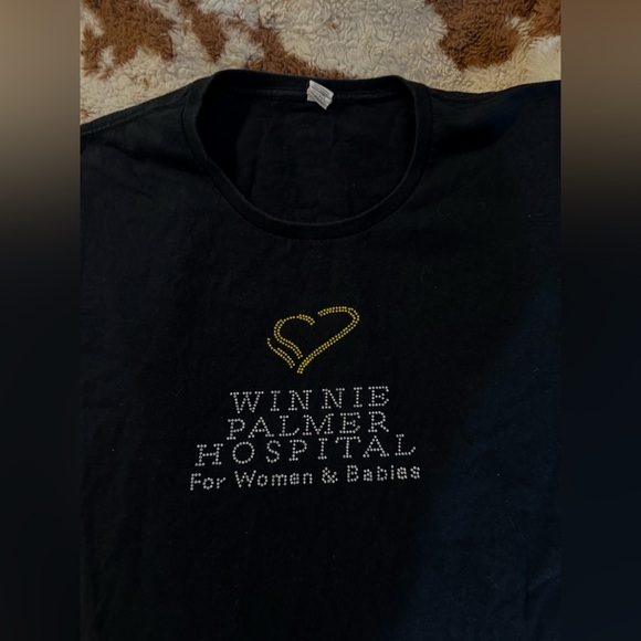 Winnie Palmer Hospital Black Tee with Rhinestones Womens Size XL - Picture 3 of 4